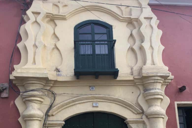 Fachada de la casa de Francisco de la Rochas
