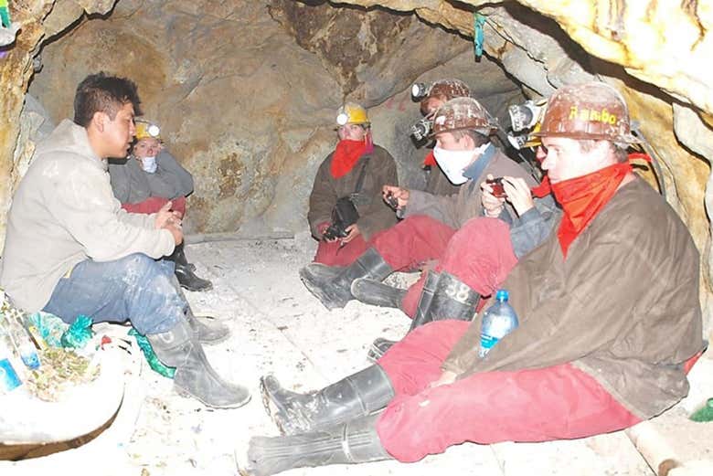 Conociendo a los mineros
