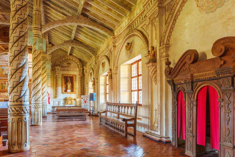 Interior de San Javier