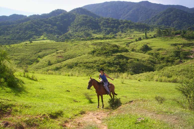 Passeggiata a cavallo in una delle valli di Tarija