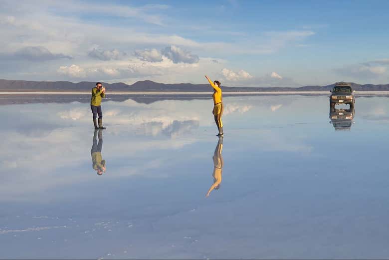 A clássica foto com efeito de espelho no salar