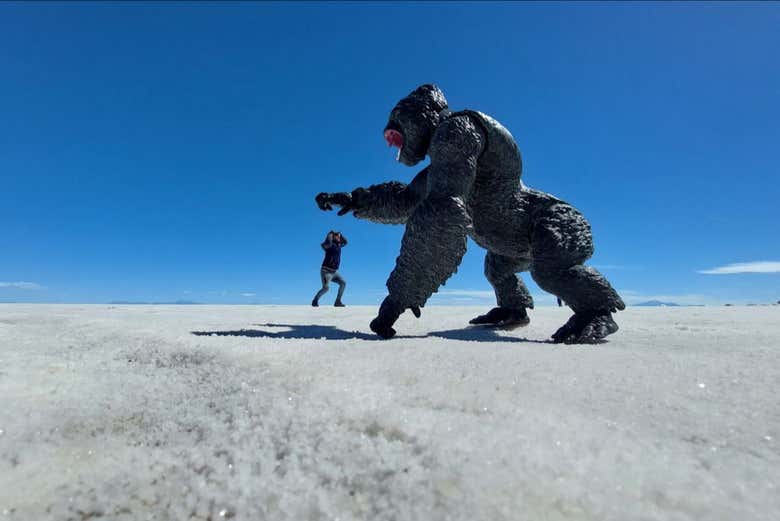 Foto imperdível em perspectiva do Salar de Uyuni