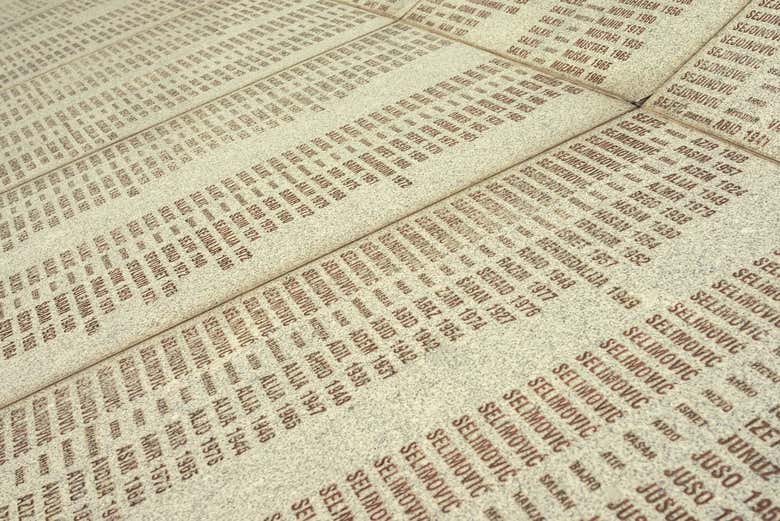 I nomi della strage di Srebrenica