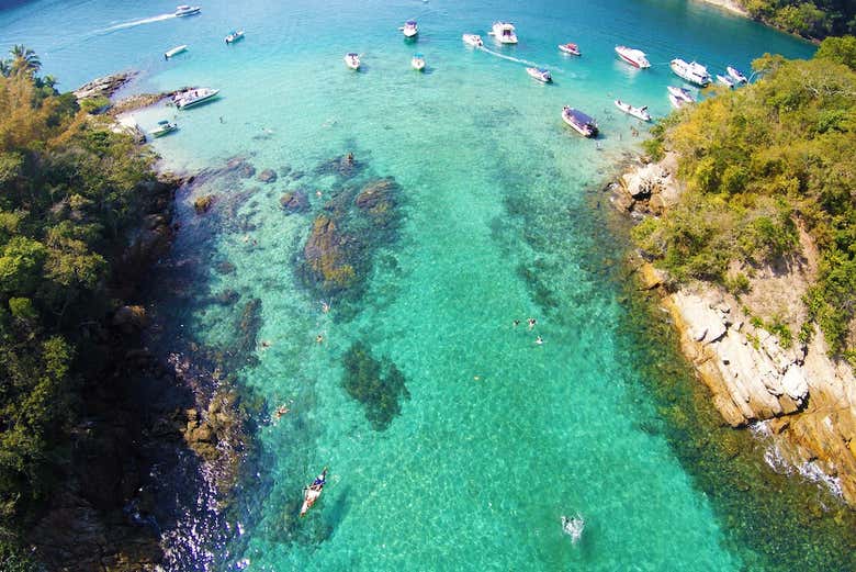 Disfrutando de un baño en Lagoa Azul