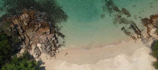 Passeio de lancha pela Lagoa Azul + praias de Ilha Grande