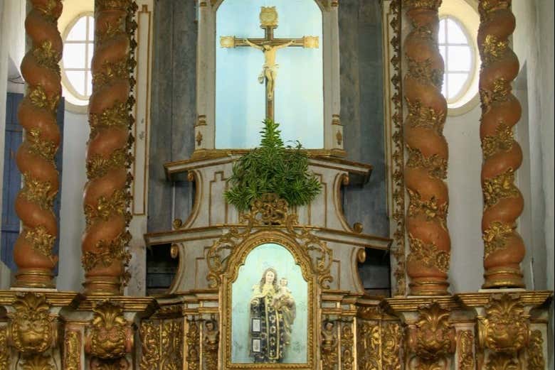 Altar da igreja do Carmo