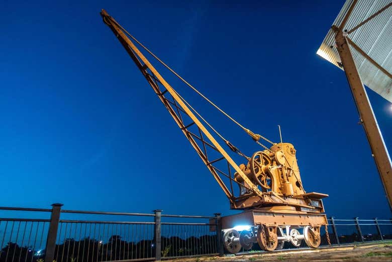 Guindaste antigo no Porto das Barcas