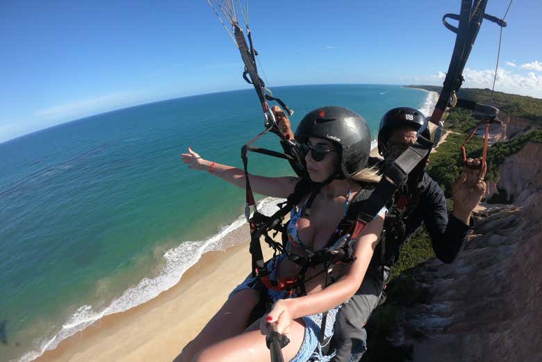 Admirando as vistas de Arraial d'Ajuda