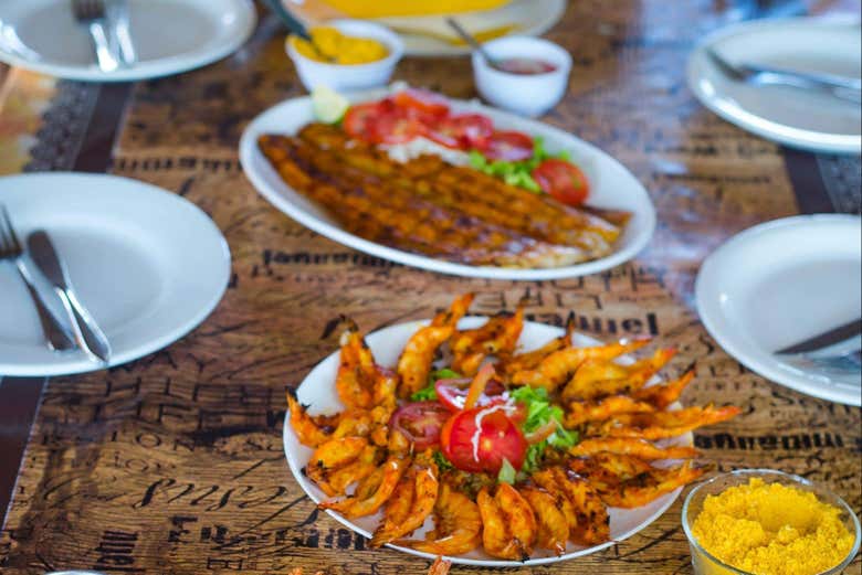 Disfrutaremos de un delicioso almuerzo local