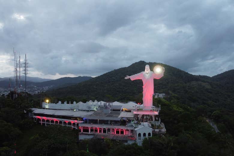 O Cristo da Luz, um dos grandes símbolos de Balneário Camboriú