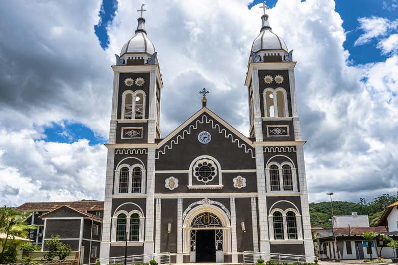 La facciata della Chiesa Madre di Nova Trento