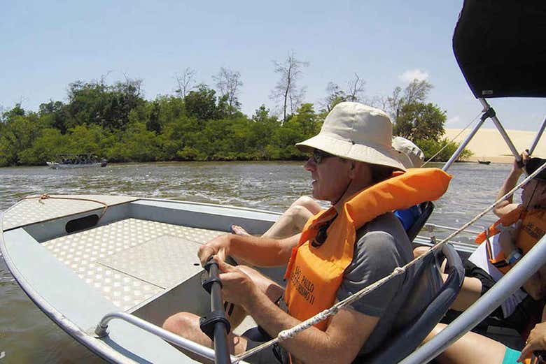 The speed boat trip on the river Preguiças