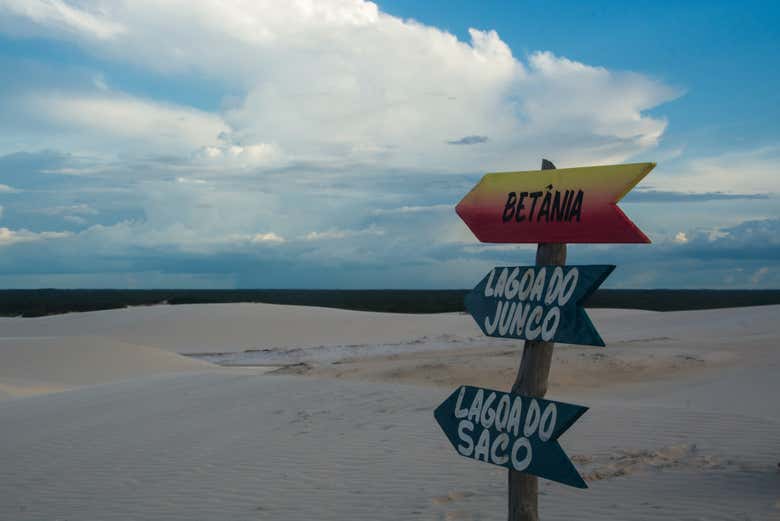 Santo Amaro signs