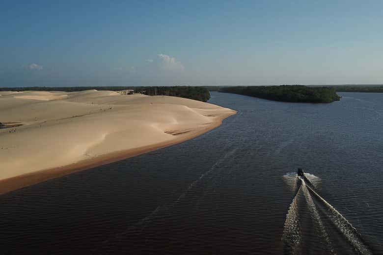 Get great views of Lençóis Maranhenses from the boat