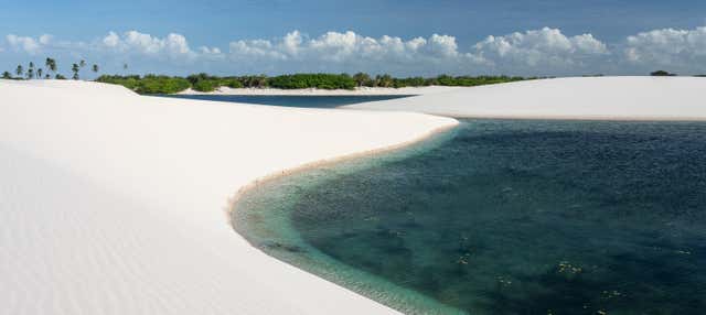 Trilha pela lagoa Bonita