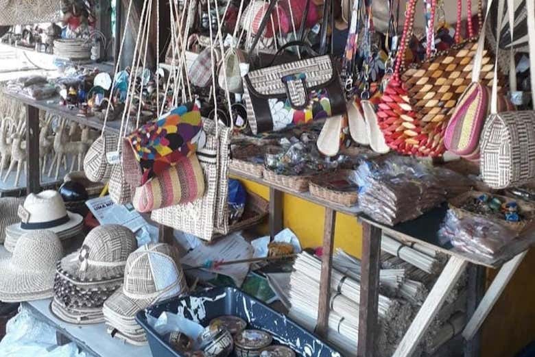 Artesanatos no mercado Ver-o-Peso