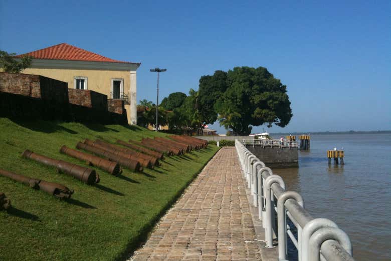 Canhões no Forte do Presépio