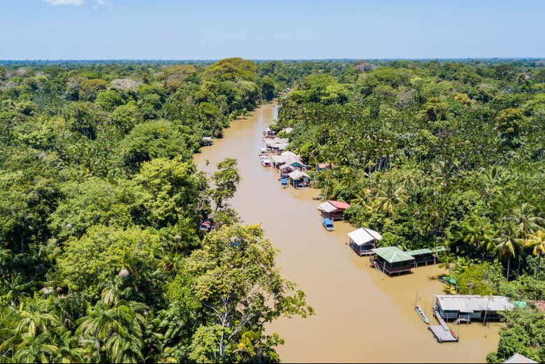 Navegaremos por el curso del río Guamá