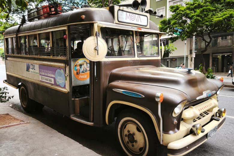 Subid a bordo de un histórico autobús clásico de 1957
