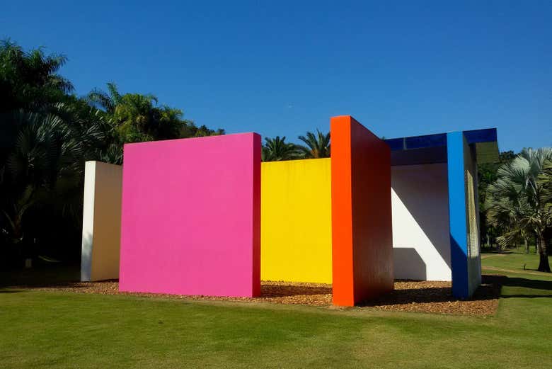 Sculptures by Hélio Oiticica