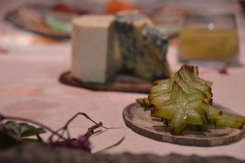 Explore traditional food in Minas Gerais