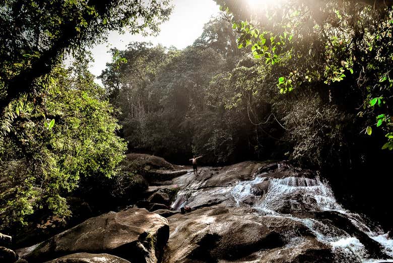 Panorâmica da cachoeira do Guaratuba