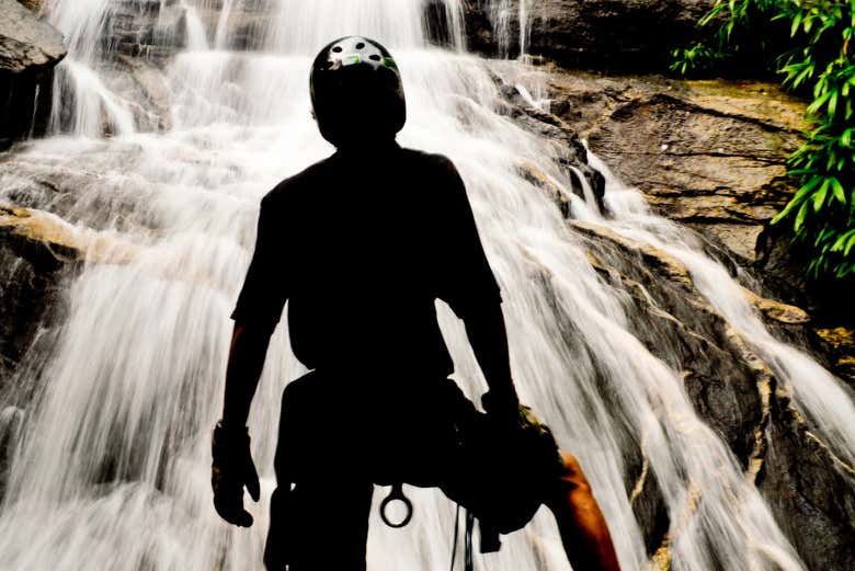 Contemplando a cachoeira da Torre 47