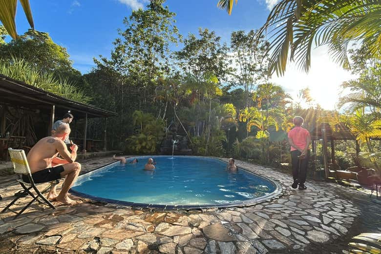 Disfrutando de uno de los hoteles