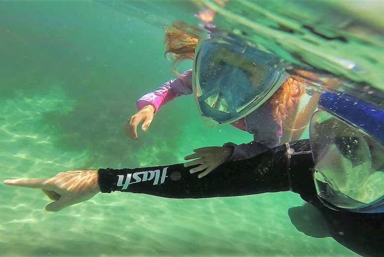 Snorkel en la playa da Sepultura