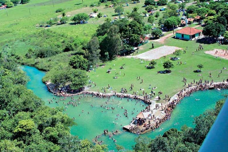 Vista aérea do balneário municipal de Bonito