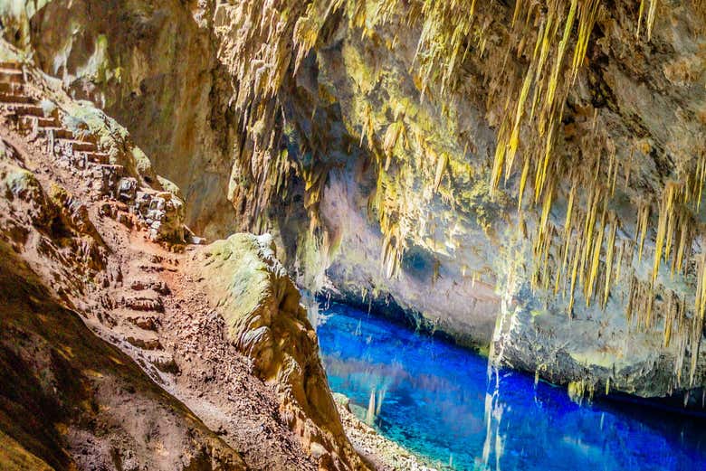 Interior de la cueva del Abismo Anhumas