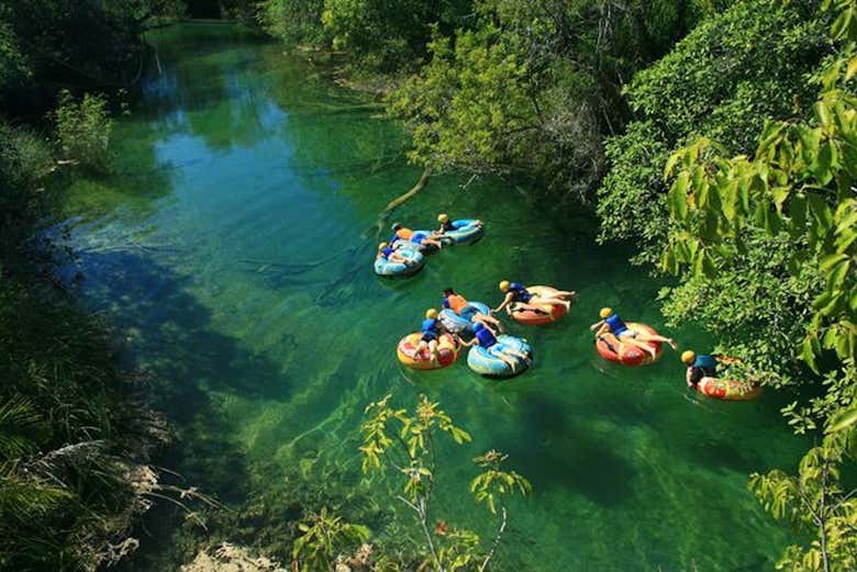 Tubing pelo rio Formoso