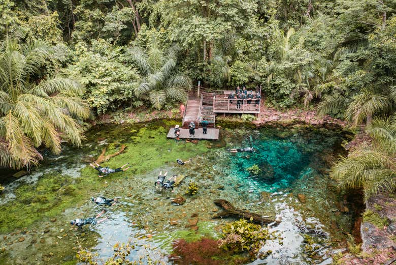 Flutuação pela nascente do rio Bonito