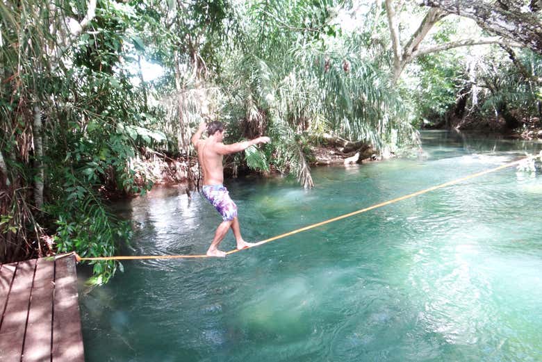 Slacklining at Eco Park Porto da Ilha