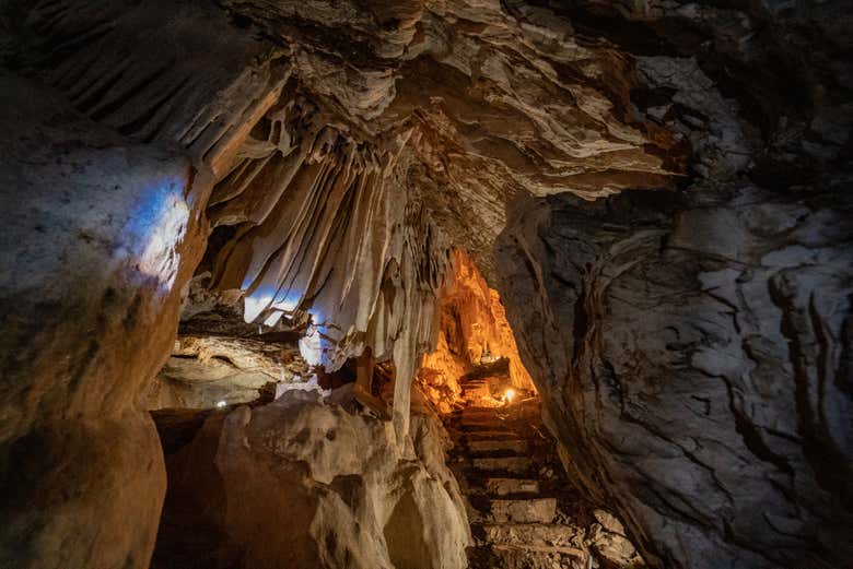 Interior da gruta de São Mateus