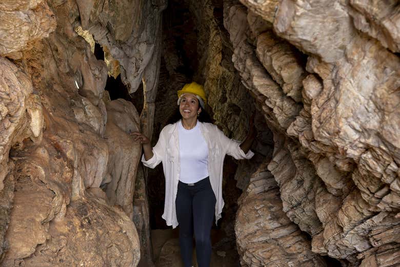 Descobrindo o interior da caverna