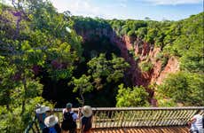 Visita guiada pelo Buraco das Araras