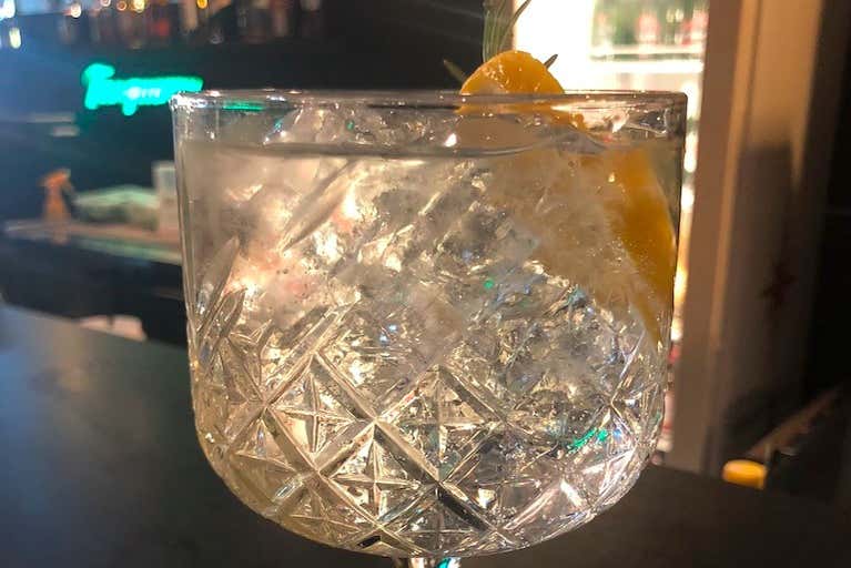 Puedes tomar un fantástico cóctel en Brasilia...