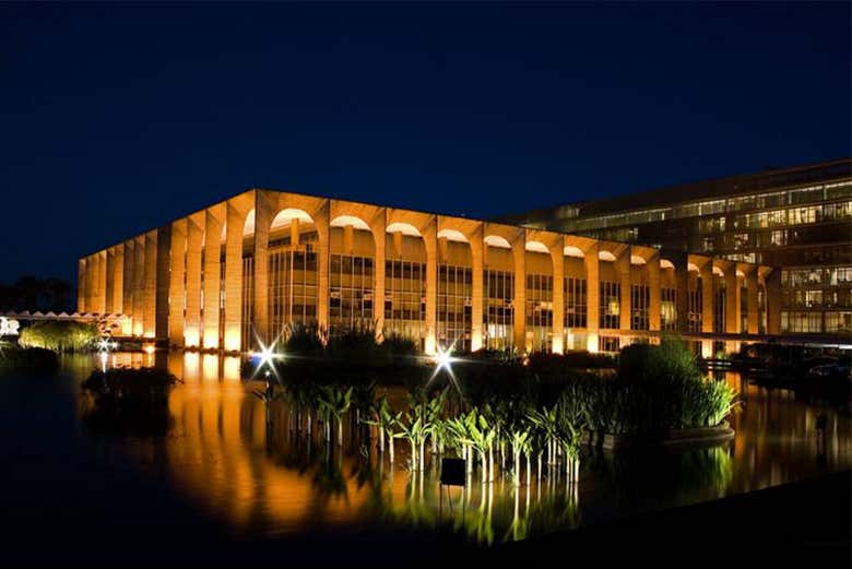 Iluminação do Palácio do Itamaraty