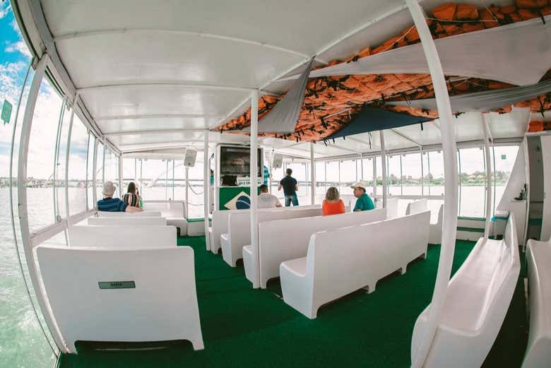 Interior del barco
