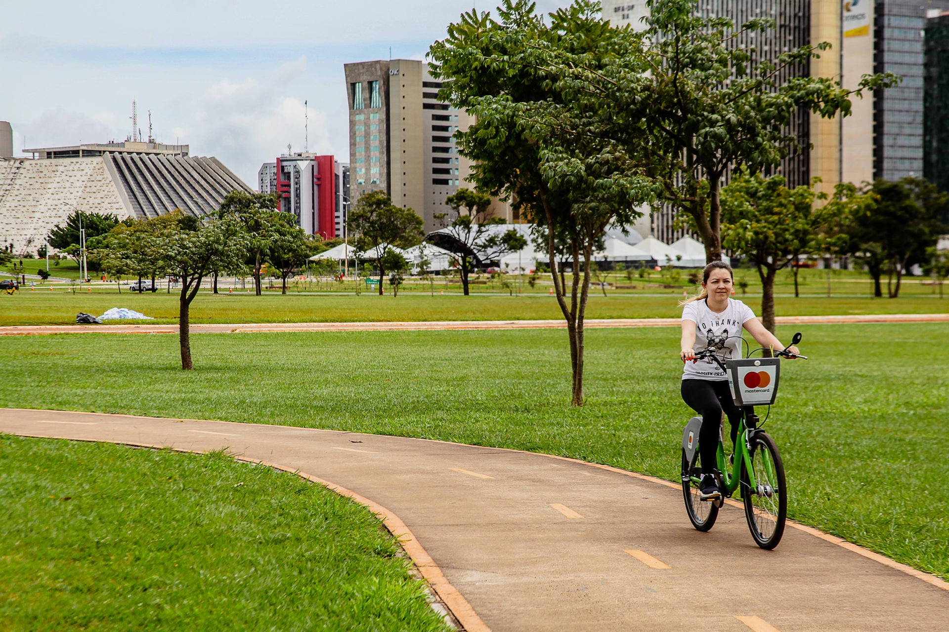 Tour de bicicleta por Brasília