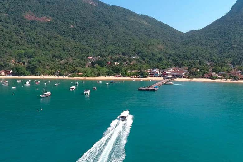 Sail to llha Grande by speedboat!
