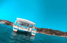 Passeio de catamarã por Búzios