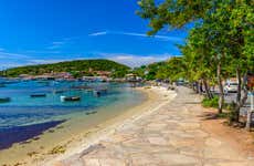 Tour en jardineira por Búzios + Paseo en goleta