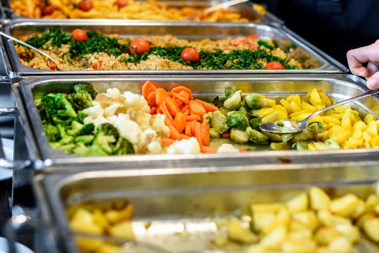 Almoço tipo buffet