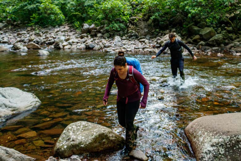 Superando obstáculos no rio do Boi