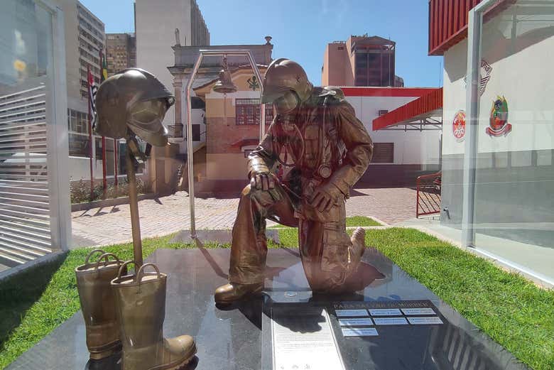 Estátua no centro de Campinas