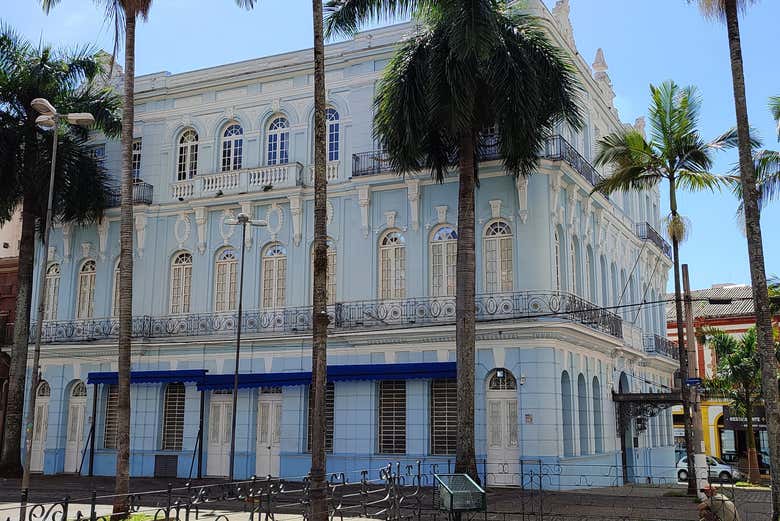 Conheceremos os principais monumentos da cidade