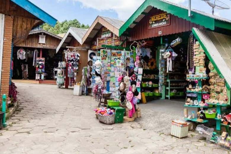 Feira de artesanatos em Ducha de Prata