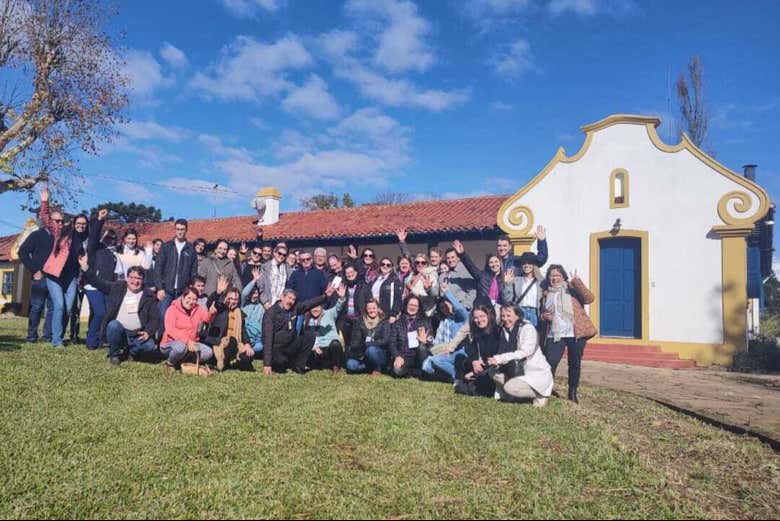 In posa di fronte alla Fazenda do Socorro
